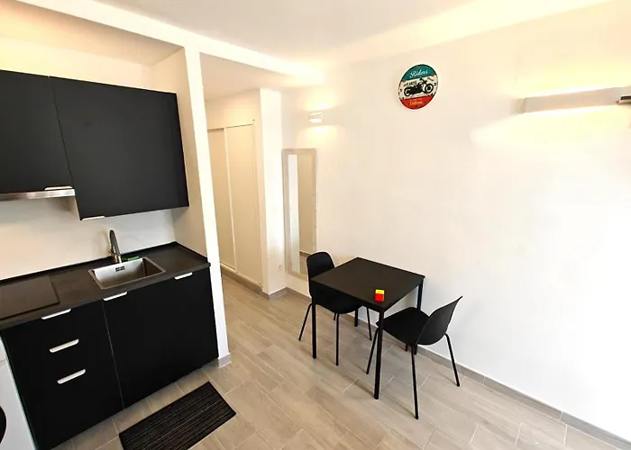 Rubik's Studio, Lovely Americas Apartmán
