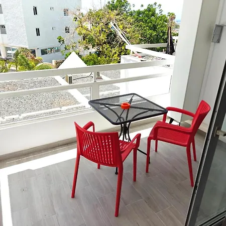 Rubik's Studio, Lovely Americas Apartment