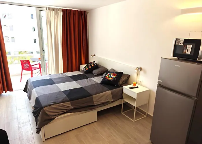 Rubik's Studio, Lovely Americas 阿德耶