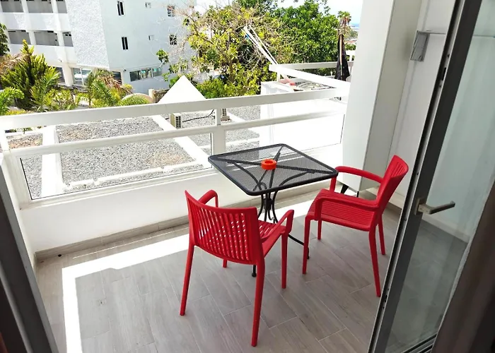 Rubik's Studio, Lovely Americas Apartman